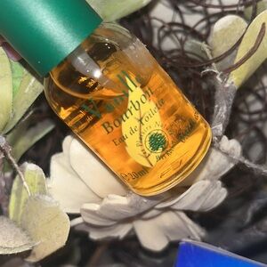 🤍 • 🥃 • YVES ROCHER x No ice needed vibes • 🤍• 🥃